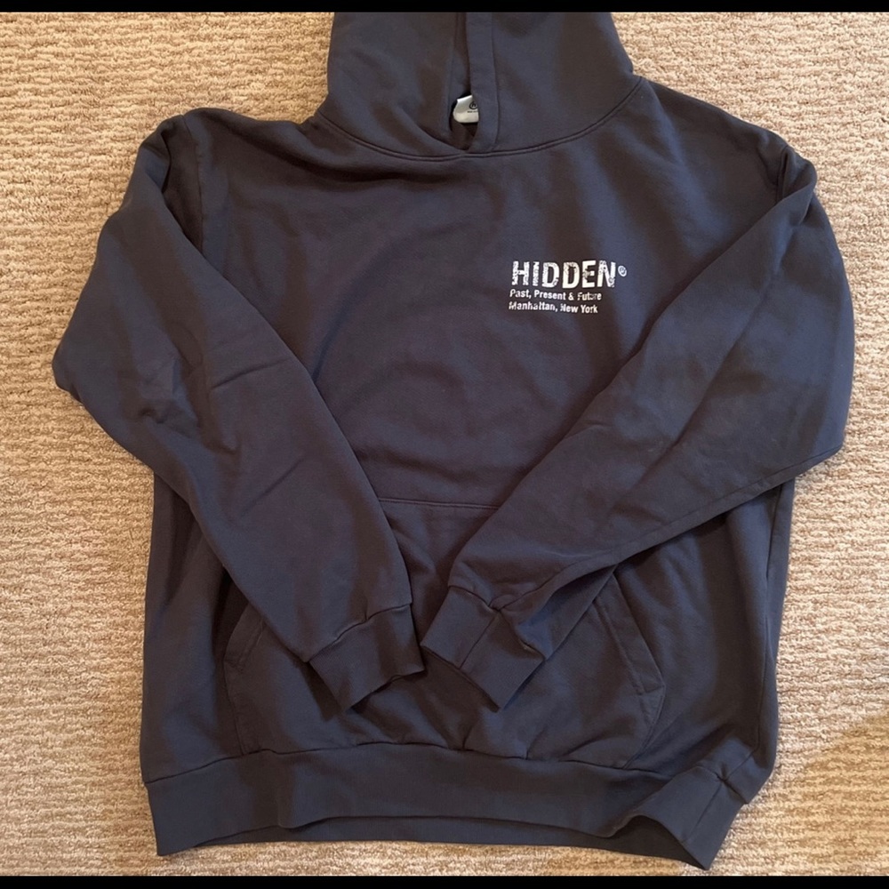 Hidden NY sweatshirt size L